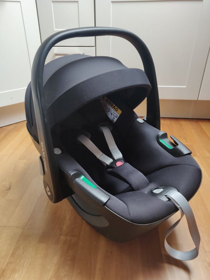 Maxi Cosi Pebble 360 Babyschale in Reiskirchen