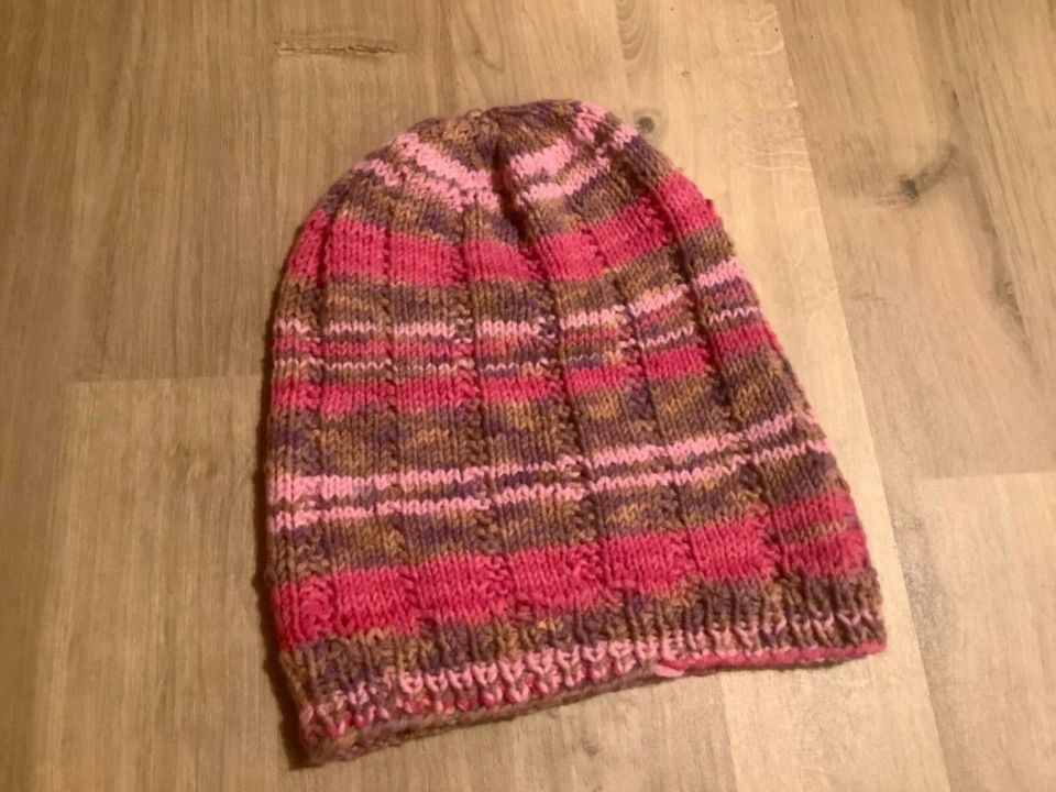 NEU Strickmütze ( Gr.50-53) selbstgestrickt Farbenmix Mütze in Gotha