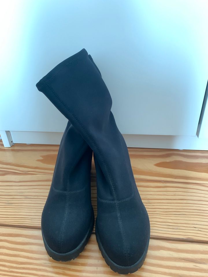 Vagabond Grace Damen Boots Schlupfstiefel schwarz Größe 40 in Wiesbaden