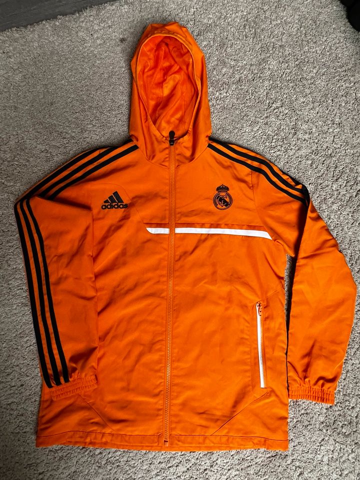 Real Madrid/adidas Trainingsanzug Größe 164 - wie neu in Rheinfelden (Baden)