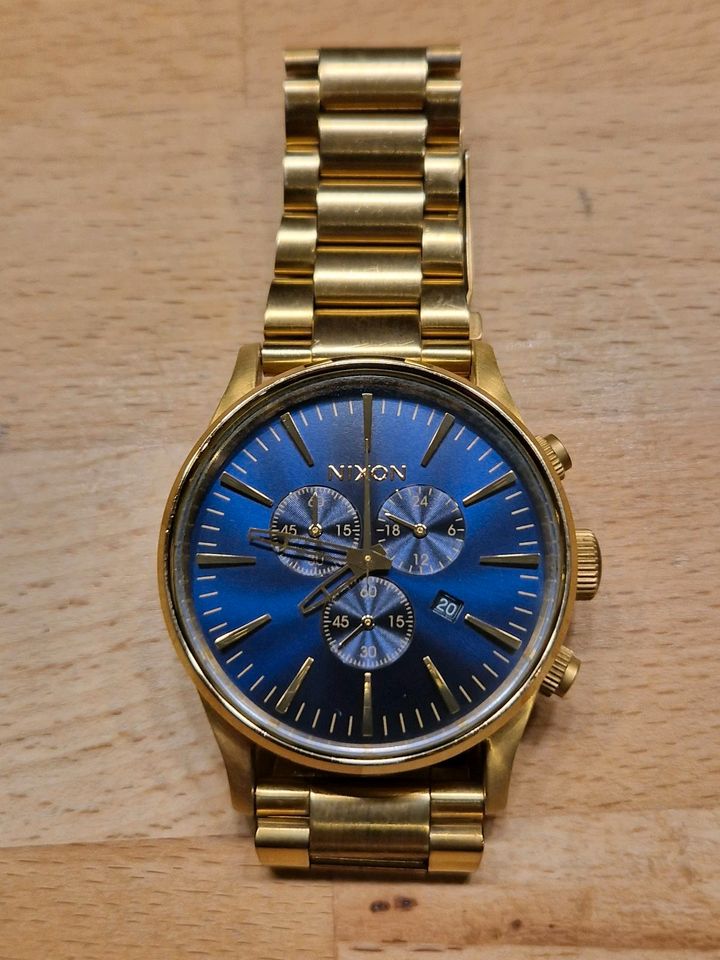 Nixon , Sentry , Gold / Blue sunray , Chronograph in Emsdetten