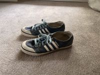 Adidas Canvas Blau/Weiß Gr. 46 Niedersachsen - Langenhagen Vorschau