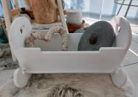 ♡Puppenwiege♡ alt ♡ Holz ♡ weiß ♡ shabby Baden-Württemberg - Friedrichshafen Vorschau