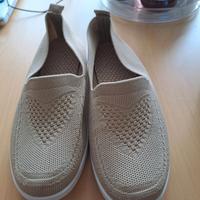 Leichter Sommerschuh Größe 39 Hessen - Münzenberg Vorschau