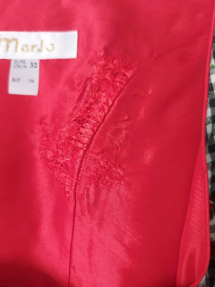 Dirndl MarJo Größe 32/34 in Pohlheim