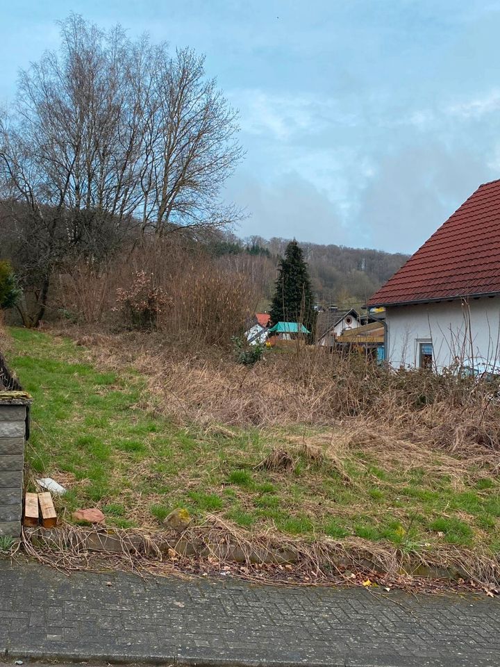 Baugrundstück in Höchen mit genehmigter grosser Garage in Bexbach