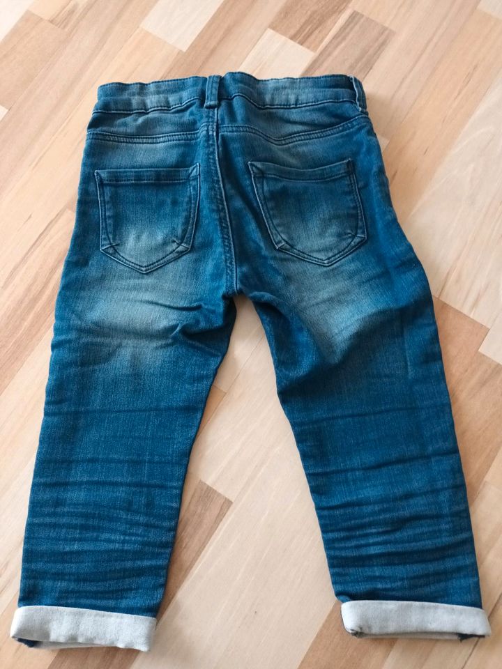 Shorts, kurze Hose, Rock, Jeans für Mädchen, Gr. 134 und 140 in Neustadt am Kulm