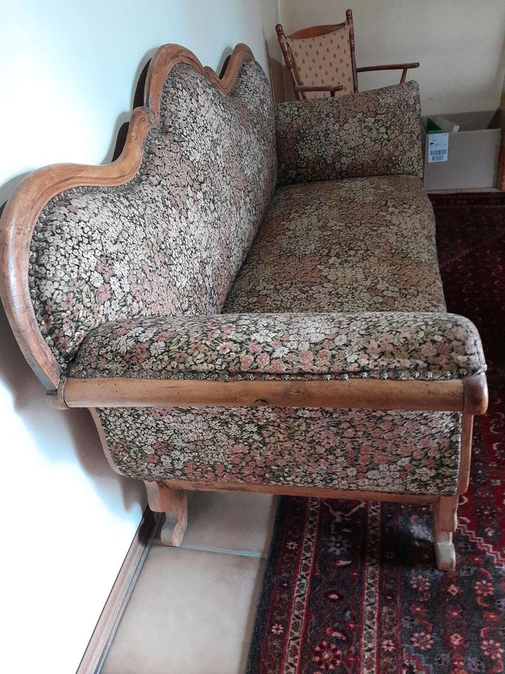 Antikes Sofa in Mering