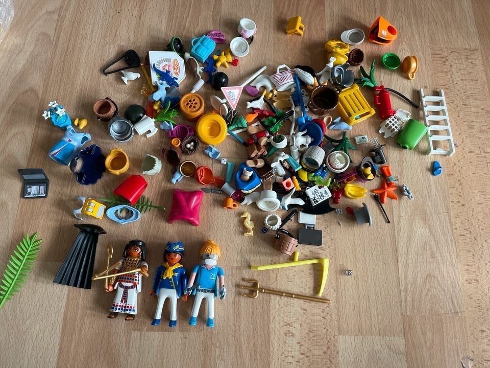 Playmobil,Adventskalender,Kleinigkeit,Figur,Zubehör,Nilolaus in Stuttgart