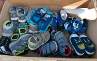 Kinderschuhe Größe 23 und 24, Sandalen, Turnschuhe, Hausschuhe Niedersachsen - Lehrte Vorschau