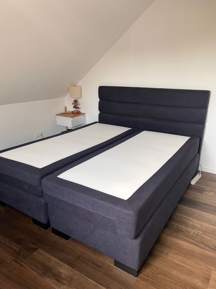 Boxspringbett in Solingen