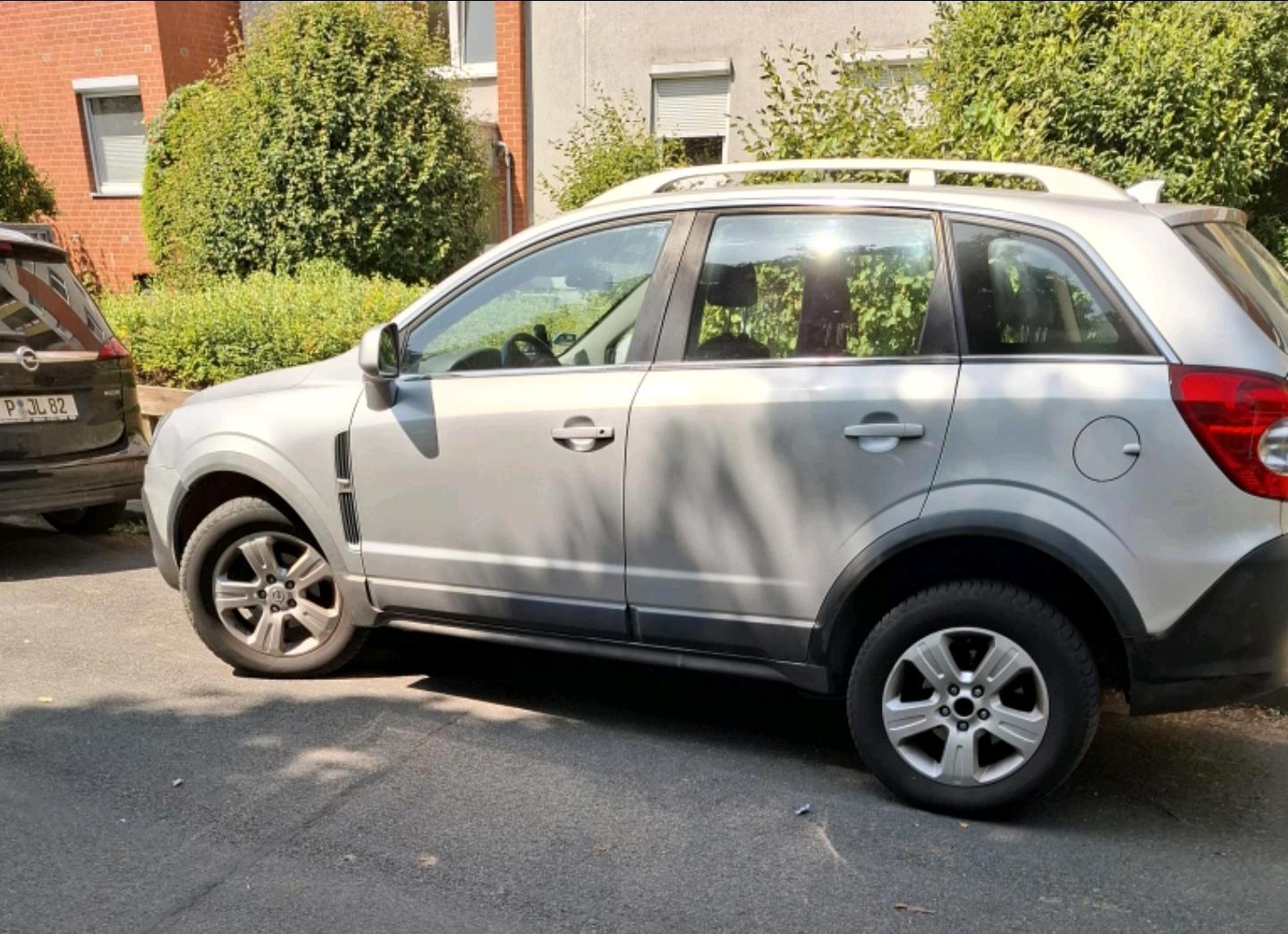 Abbildung des Autos opel antara 2008 mit 197…