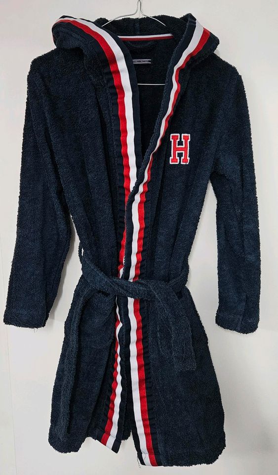 TOMMY HILFIGER Bademantel dunkelblau  Jungen Größe L in Frankfurt am Main