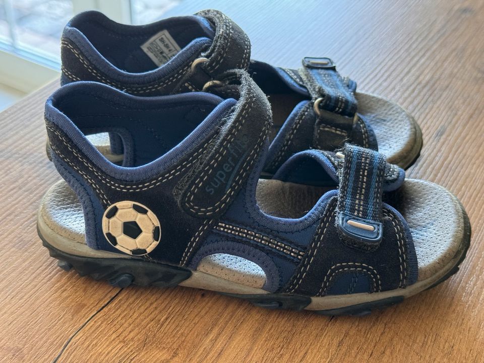 Superfit Sandalen Fußball blau Gr. 30 in Wilhelmshaven