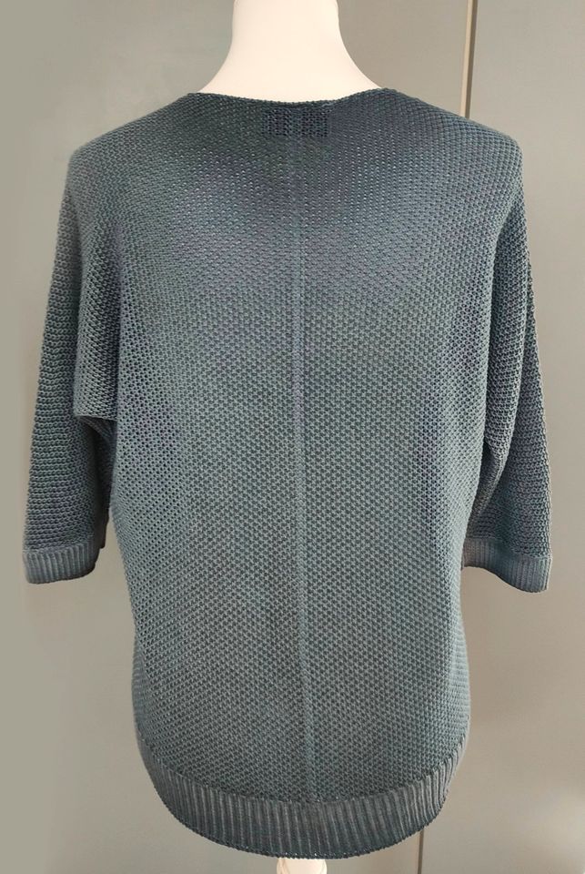 Graublauer Damen-Strickpulli mit 3/4 Arm in Düsseldorf