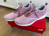 Neue Puma Damenschuhe Sneaker gr 40 Neu OVP Saarland - Neunkirchen Vorschau