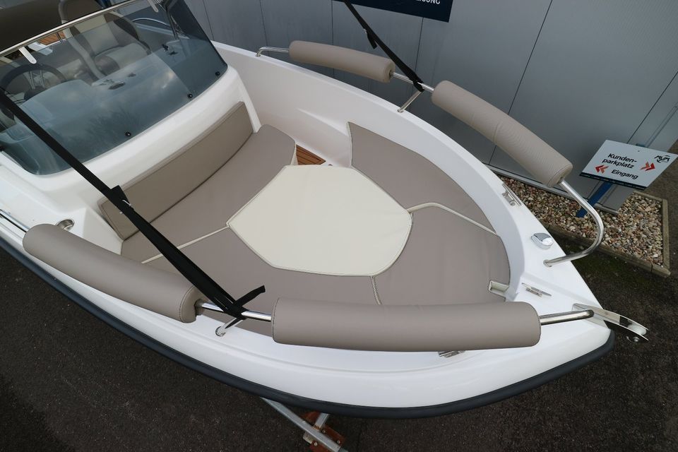 Aquila 5.3 Sun - NEU - Boot mit Motor Suzuki 70PS - in Rechlin