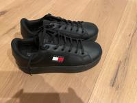 Sneaker von Tommy Hilfiger mit Plateausohle #NEU Hessen - Vöhl Vorschau