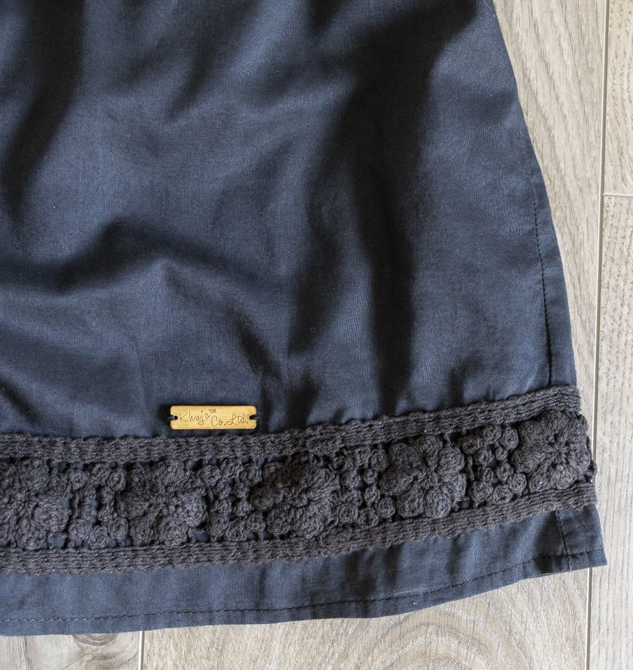 Khujo Kleid Tagetes Größe S dunkelgrau grau mit Häkeldetails in Deggingen
