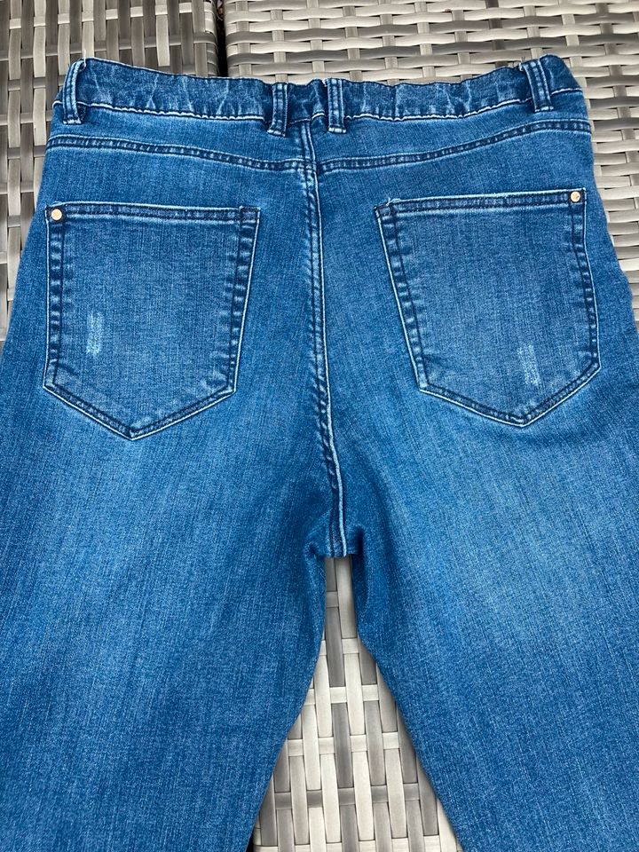 Jeans ESMARA Denim Blue GR. XS / 34 High Waste Stretch in Bad Segeberg