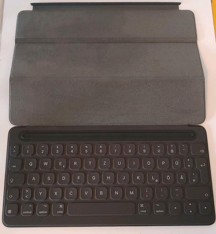 Apple iPad Pro 10,5'' Smart Keyboard Tastatur in Hannover