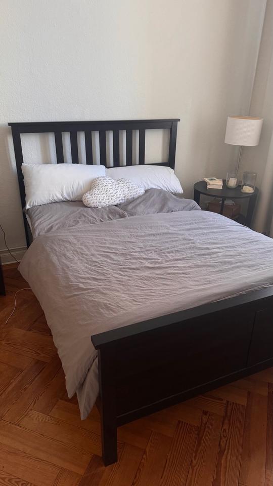 IKEA Hemnes Bett 140x200 cm – Schwarzbraun – gebraucht in Berlin