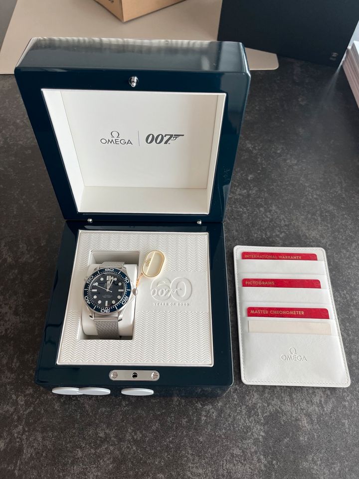 Omega Seamaster Diver 300. 60 Anniversary James Bond Limited in Bremen