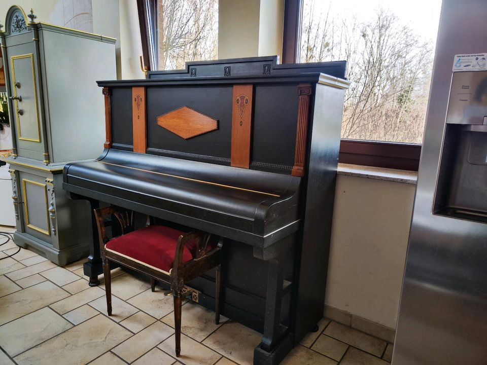 klangvolles Wilhelm Spaethe Klavier in Hainrode (Hainleite)