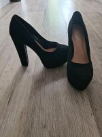 Kayla  Plateau High Heels Pumps gr 38 wie neu Hessen - Eltville Vorschau