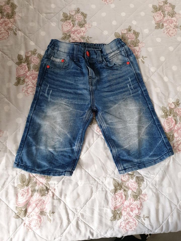 Jeans Gr. 122 in Warburg