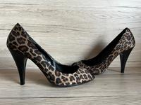 Fast NEU Zara Peeptoes 38 Leopard Plateau High Heels Pumps Leo Nordrhein-Westfalen - Monheim am Rhein Vorschau