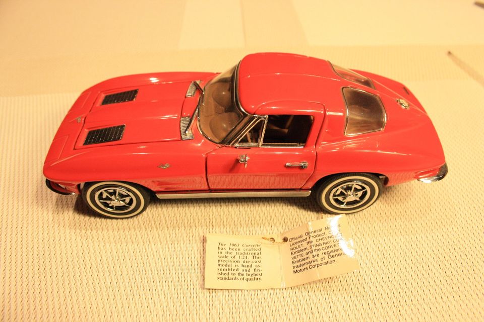 Franklin Mint 1963 Corvette Sting Ray Vitrine Display Zertifikat in Griesheim