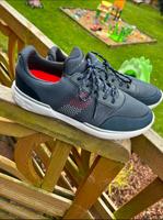 Tommy Hilffiger Sportschuhe sneaker gr. 40 Damen super Zustand Niedersachsen - Garbsen Vorschau