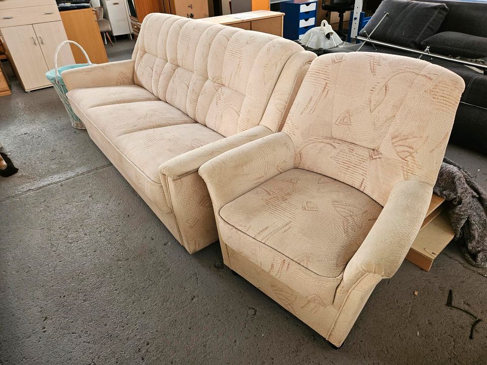 Couch Sofa mit Sessel in Schwerin