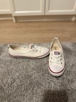 Halbschuh von Converse in Weiß Gr. 39 ohne Schnürung Bayern - Aschaffenburg Vorschau