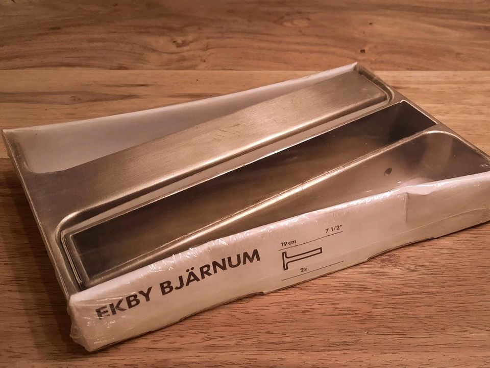 IKEA "Ekby Bjärnum" Regal Aufhängung, Brett, Wandregal in  Nordrhein-Westfalen - Bergisch Gladbach | eBay Kleinanzeigen ist jetzt  Kleinanzeigen