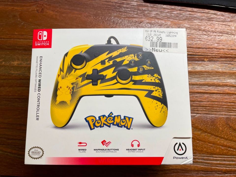 Controller Nintendo Switch Pikachu in Castrop-Rauxel