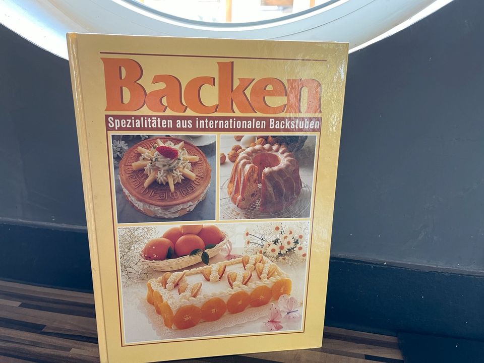 Backen Backbücher Desserts cake Pops Torten in Nürnberg (Mittelfr)