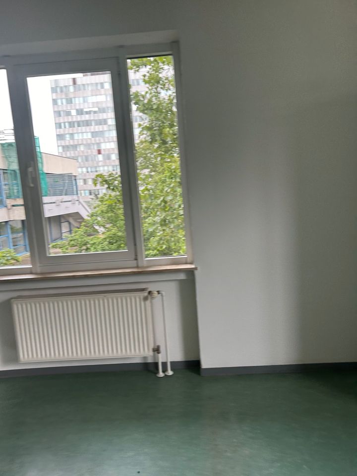 Studentenwohnheim 1 Zimmer - 2er WG (nur Mädels) in Frankfurt am Main