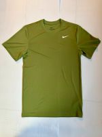 NIKE T-Shirt Dri-Fit grün olivgrün XS The Nike Tee Nordrhein-Westfalen - Marienmünster Vorschau