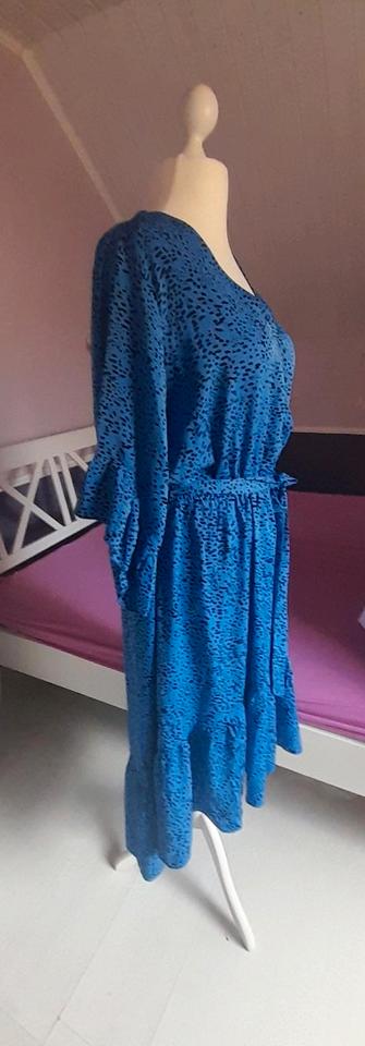 NEU gr 50 Designer Kleid elegant IZABEL LONDON CURVE in Mülsen