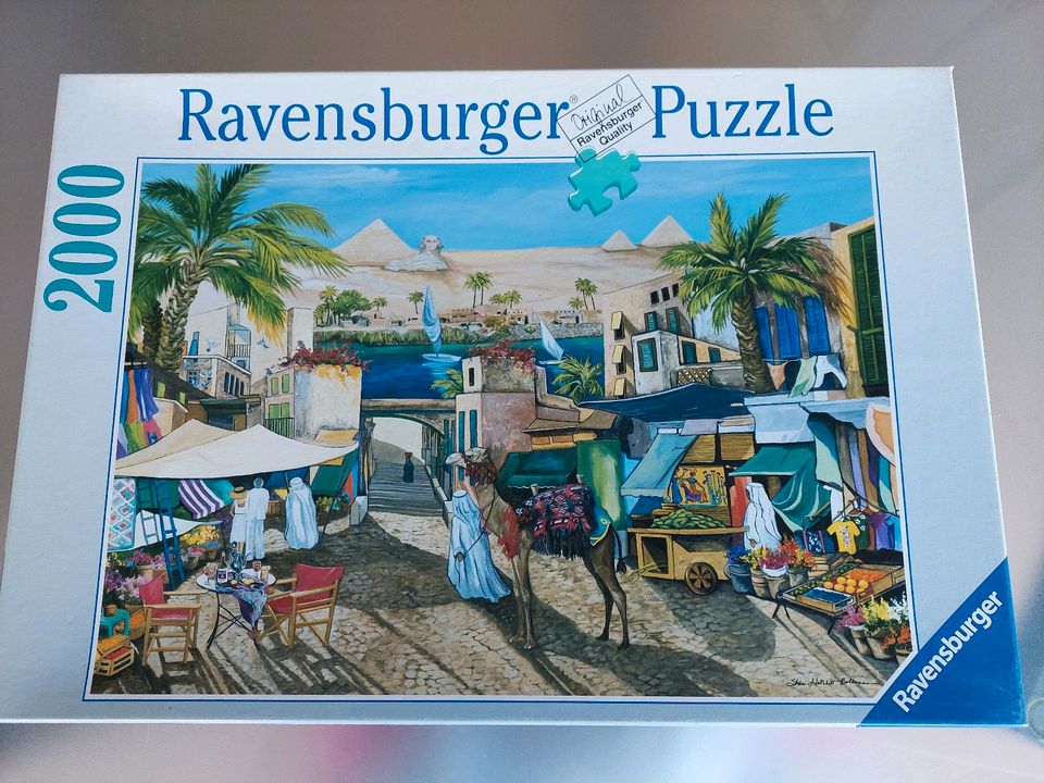 Verschiedene Puzzle,  je 2000 Teile, je 10 Euro in Köln