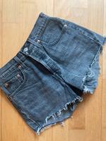 Wie NEU Levi’s Shorts Gr. 24 Bayern - Stephanskirchen Vorschau