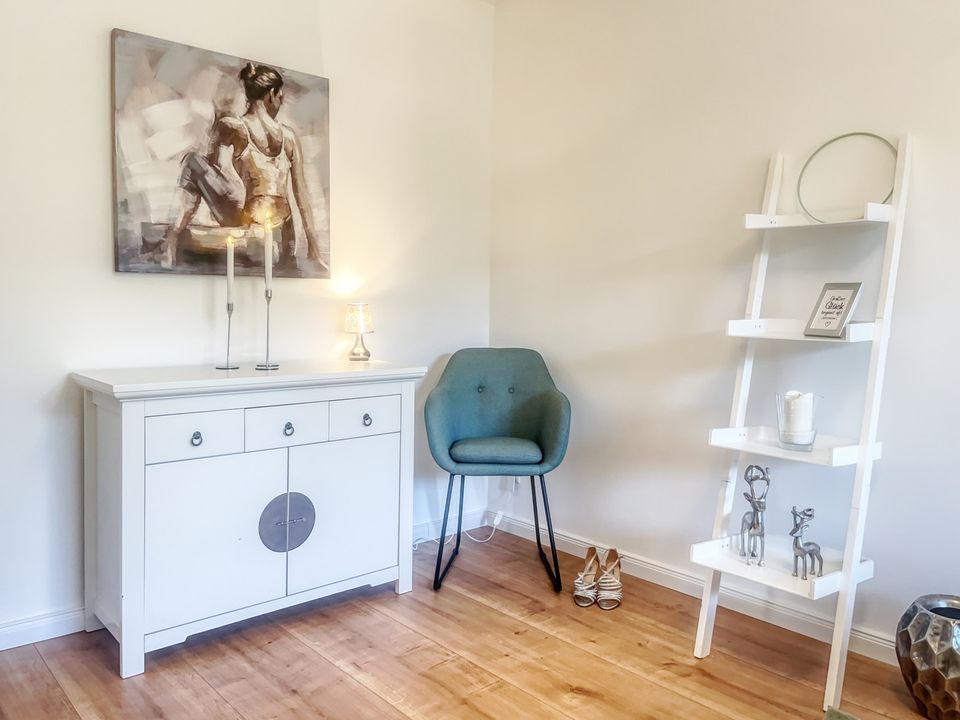 Stilvoll saniertes Juwel: Privatverkauf einer modernen Zwei-Zimmer-Wohnung in Lüneburg in Lüneburg