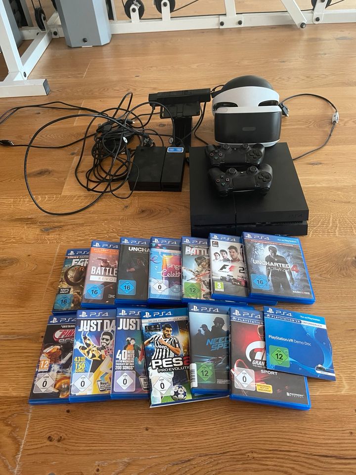 PS4 1TB mit 2 Controller,VR, Aim, Move, Wireless Mikro und Games in Mainz