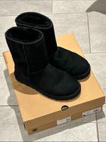 UGG Boots Classic Short II Gr.42 Bayern - Buchloe Vorschau