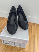 Tamaris Pumps, Gr. 36, schwarz, Abiball, Abschlussball Niedersachsen - Barsinghausen Vorschau