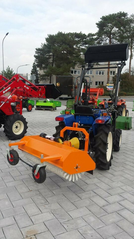 Starke Helfer Stall Reitanlage  - Kleintraktoren mit Anbauteilen in Lorsch