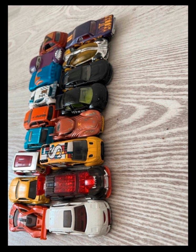 34 Autos Hotwheels, Matchbox, Maisto, Siku in Berlin