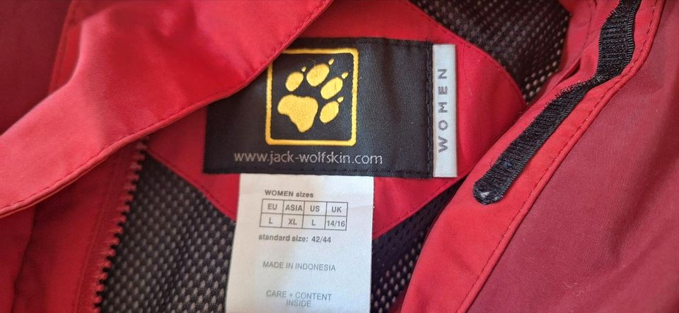 Jack Wolfskin L Jacke Damen rot in Norderstedt